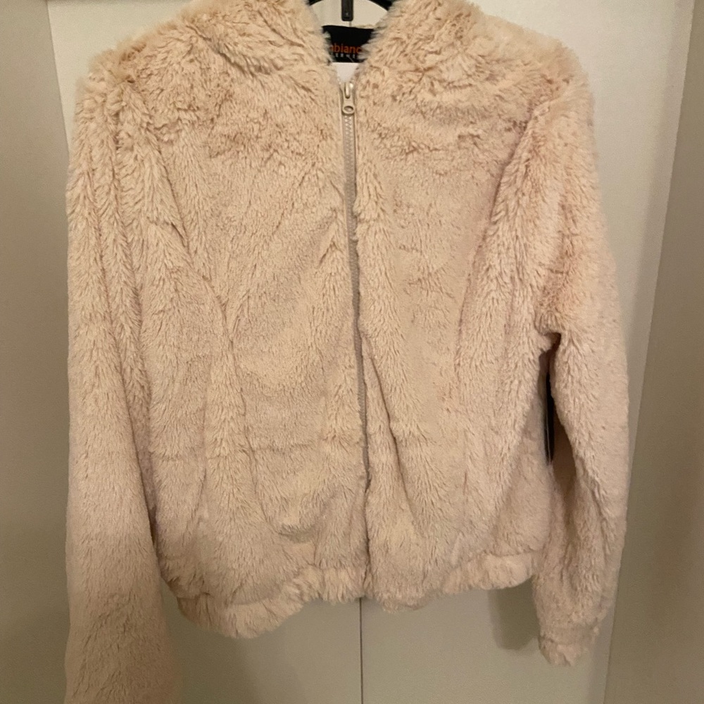 NEVER WORN! Women’s soft crème-colored hoodie, size small (fits like medium)